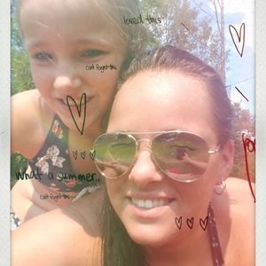 Meet your Posher, Desiree